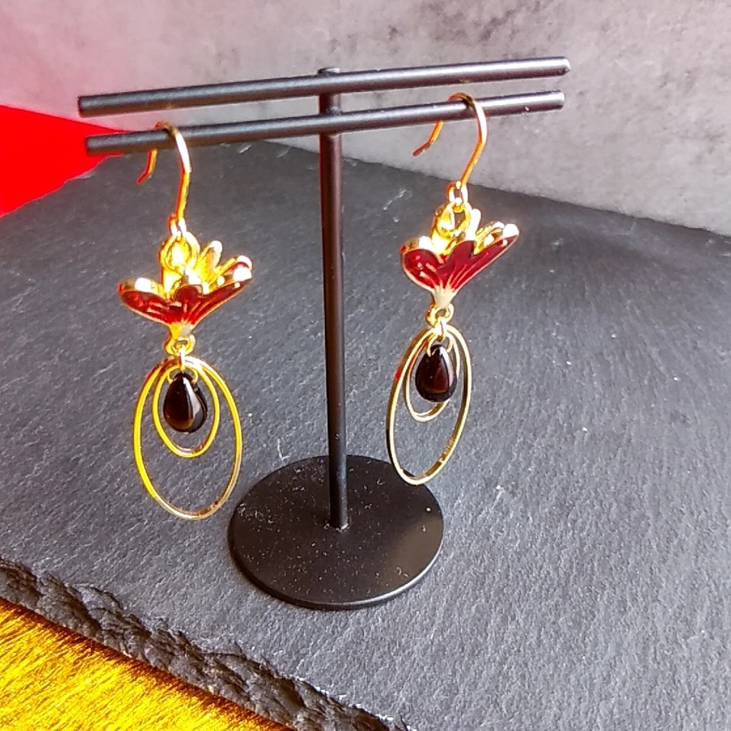 【◆】鬼滅の刃 上弦の弐 童磨 イメージピアス・イヤリング