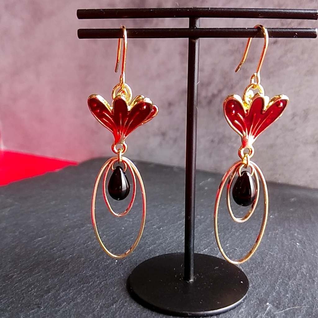 【◆】鬼滅の刃 上弦の弐 童磨 イメージピアス・イヤリング