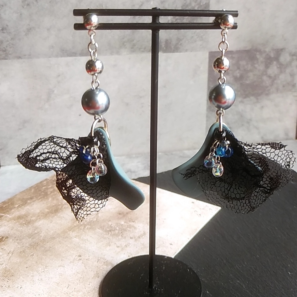 空想病み系アイドル 少女M Debut SG 「ラブ・ヒステリア」 ピアス・イヤリング