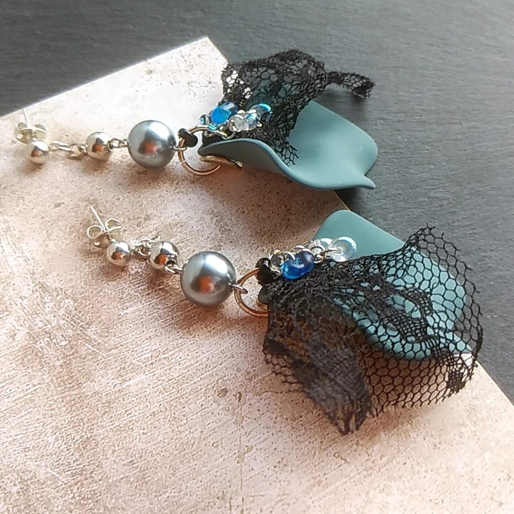 空想病み系アイドル 少女M Debut SG 「ラブ・ヒステリア」 ピアス・イヤリング