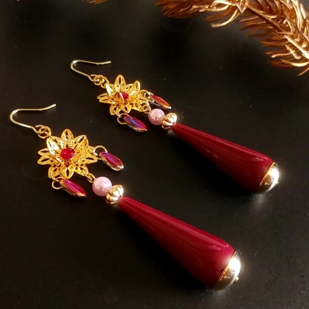 【◆1残り1ペア】薬屋のひとりごと 楼蘭妃イメージピアス