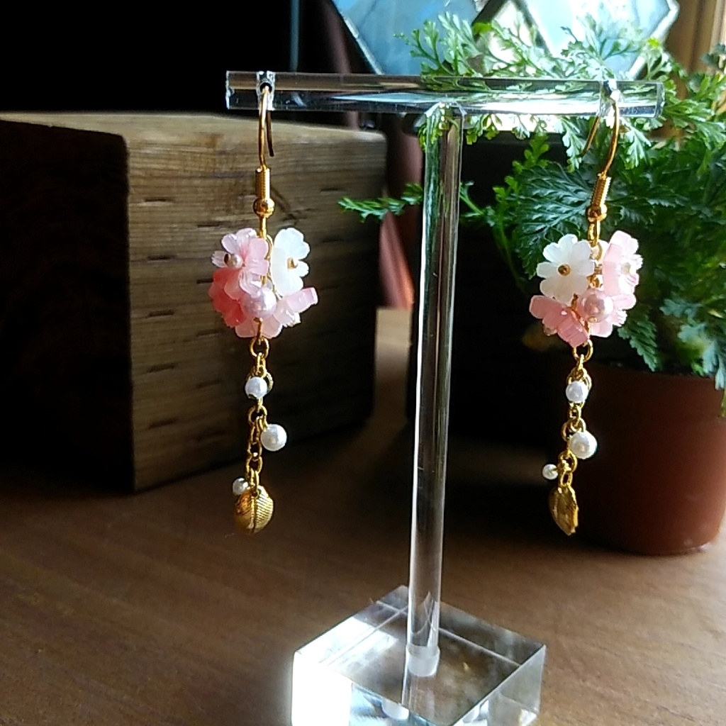 【◆1残り2ペア】薬屋のひとりごと里樹イメージピアス・イヤリング