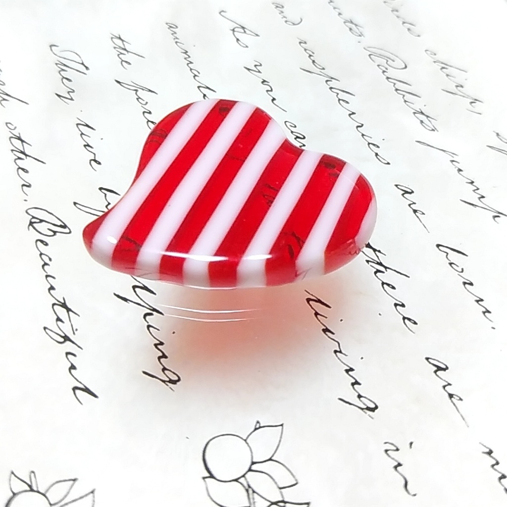 メルヘンレトロなガラストレイとお菓子なオブジェ