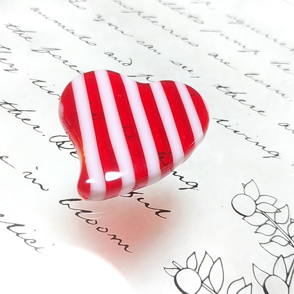 メルヘンレトロなガラストレイとお菓子なオブジェ