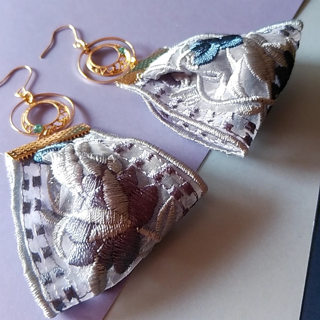 【◆】薬屋のひとりごと 梨花妃イメージピアス・イヤリング