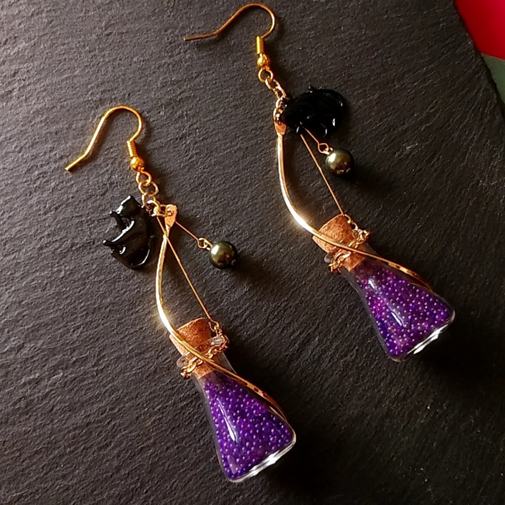 【◆】薬屋のひとりごと 猫猫(毒)イメージピアス・イヤリング