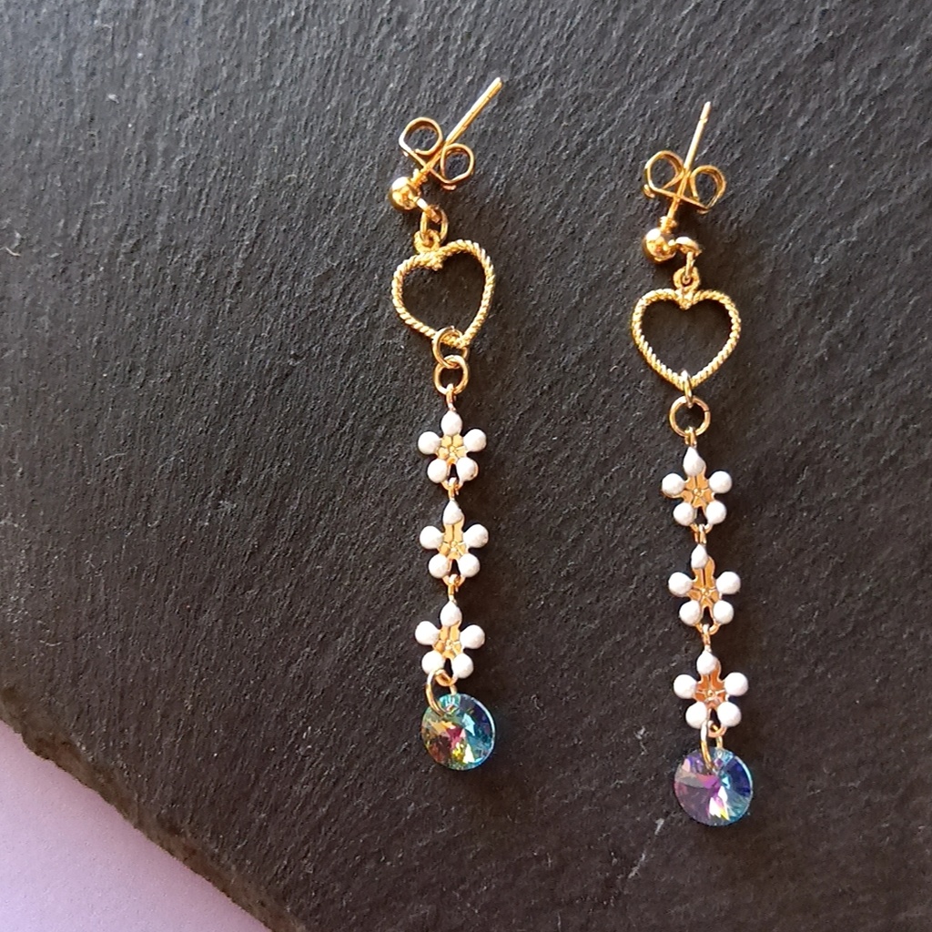 【◆限定2点】3連花のスレンダーピアス・イヤリング