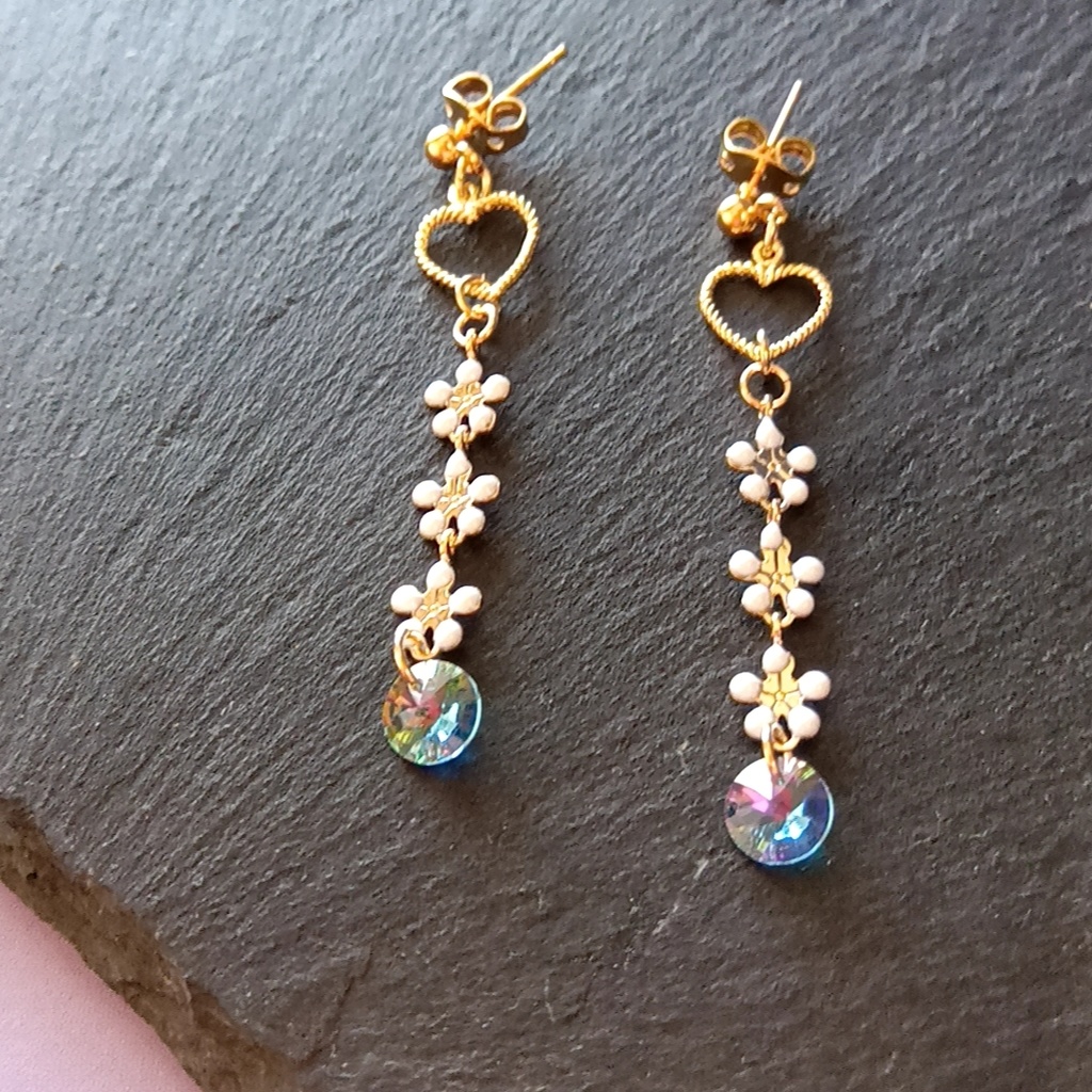 【◆限定2点】3連花のスレンダーピアス・イヤリング