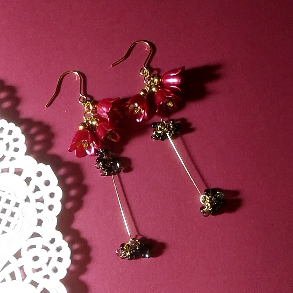 【◆限定2点】チャイナレッドの花ピアス・イヤリング