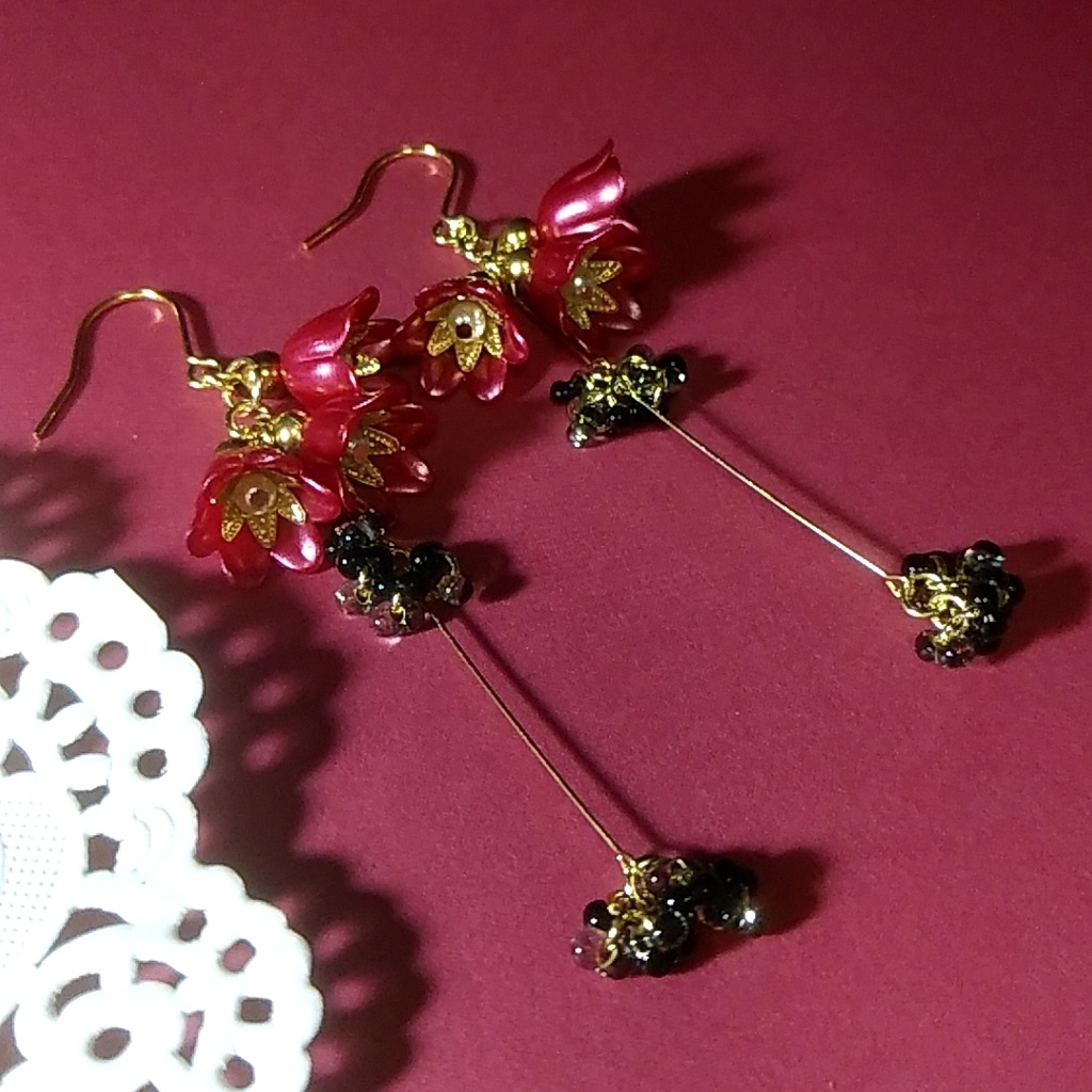 【◆限定2点】チャイナレッドの花ピアス・イヤリング