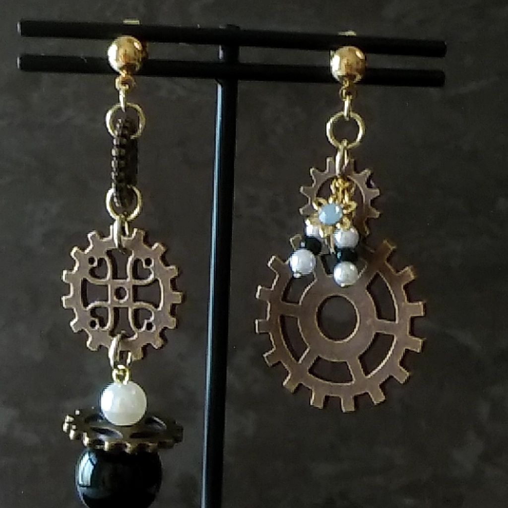 【◆限定2点】機械仕掛けのピアス・イヤリング