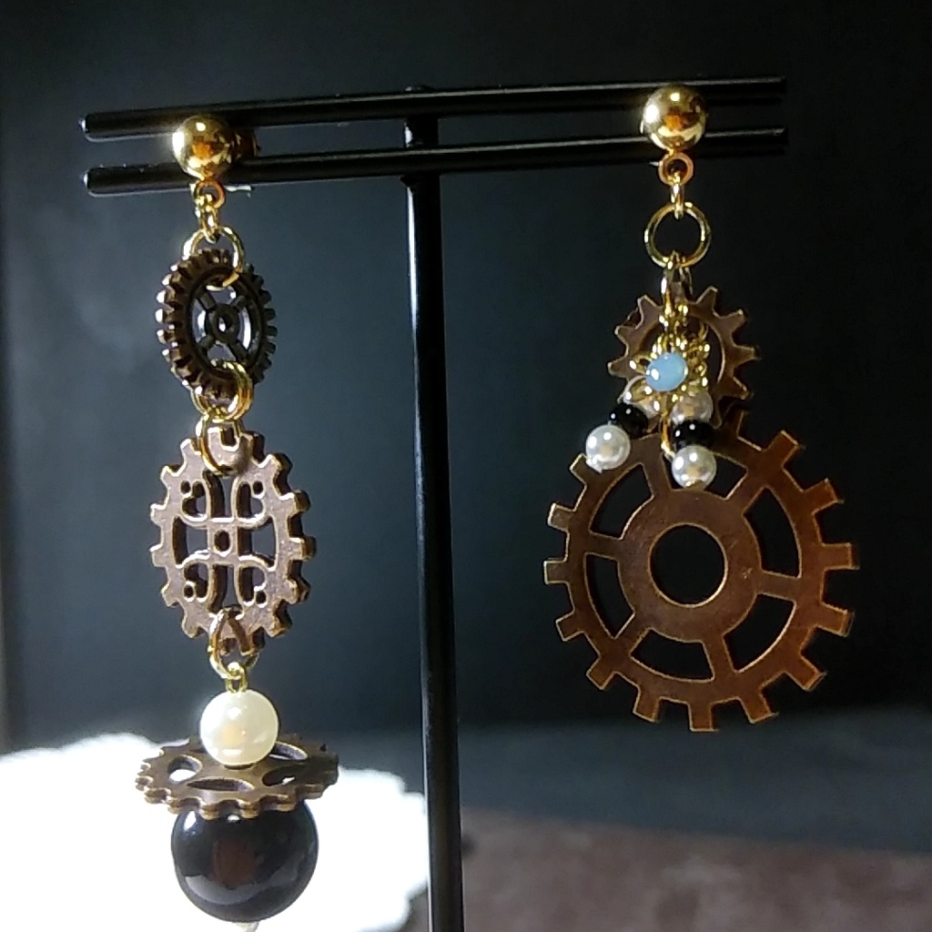 【◆限定2点】機械仕掛けのピアス・イヤリング