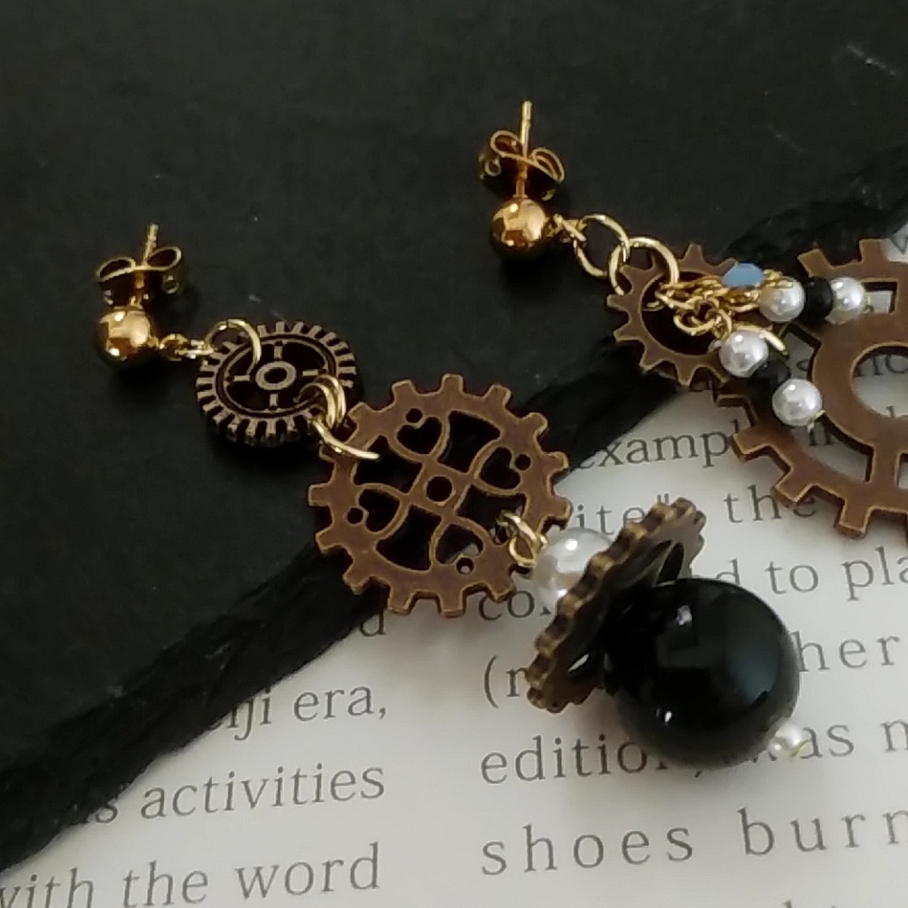 【◆限定2点】機械仕掛けのピアス・イヤリング
