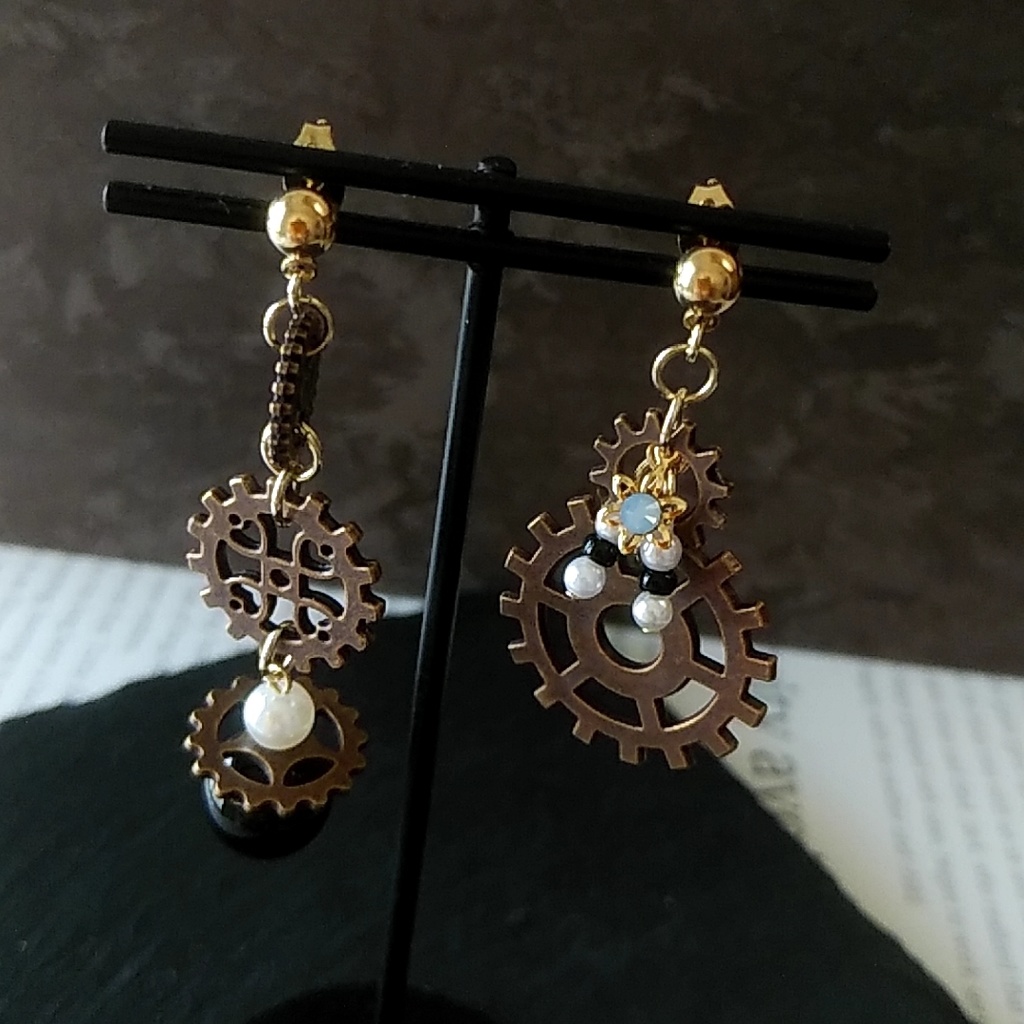 【◆限定2点】機械仕掛けのピアス・イヤリング
