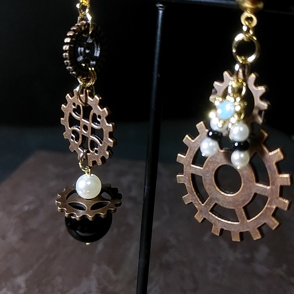 【◆限定2点】機械仕掛けのピアス・イヤリング