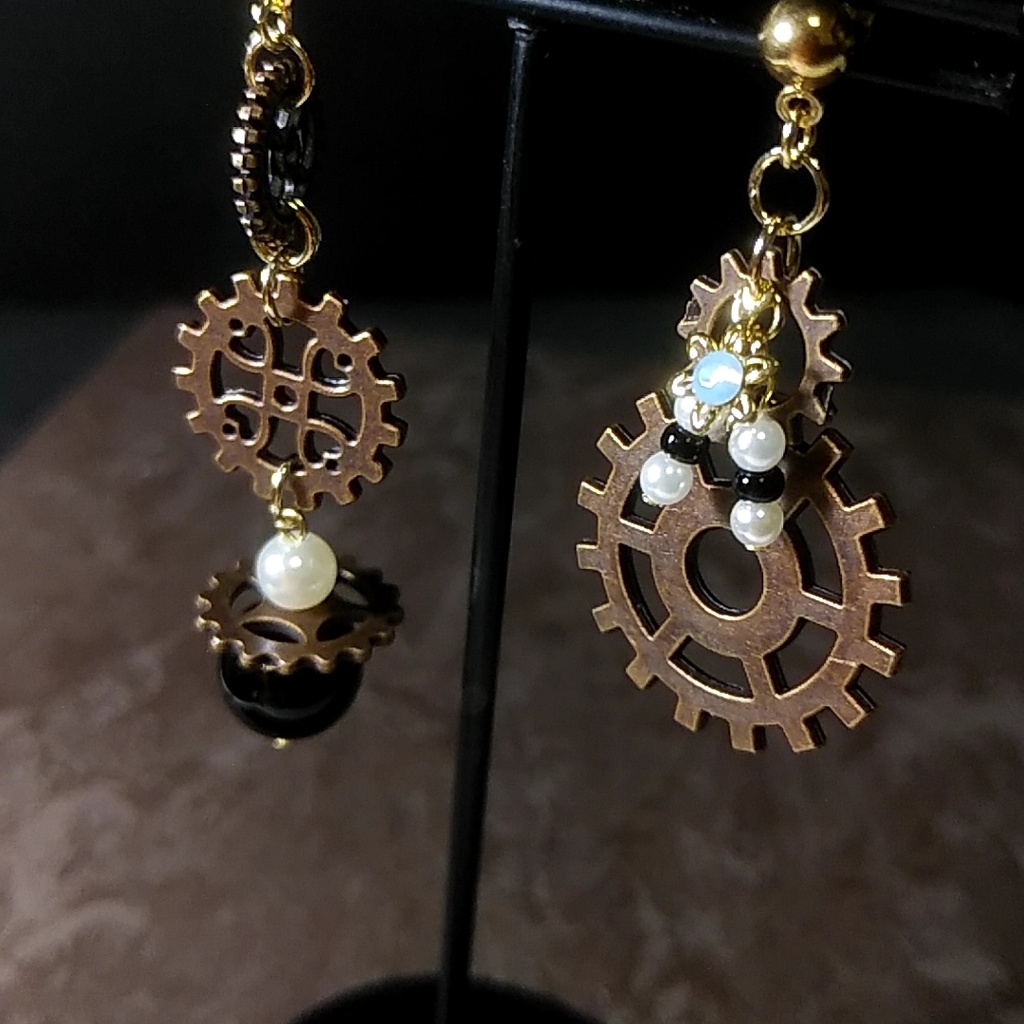 【◆限定2点】機械仕掛けのピアス・イヤリング
