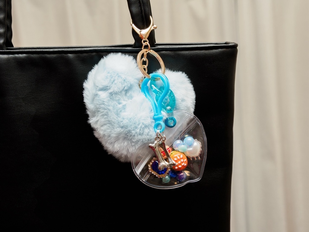 サンズ概念ファーキーホルダー（白）