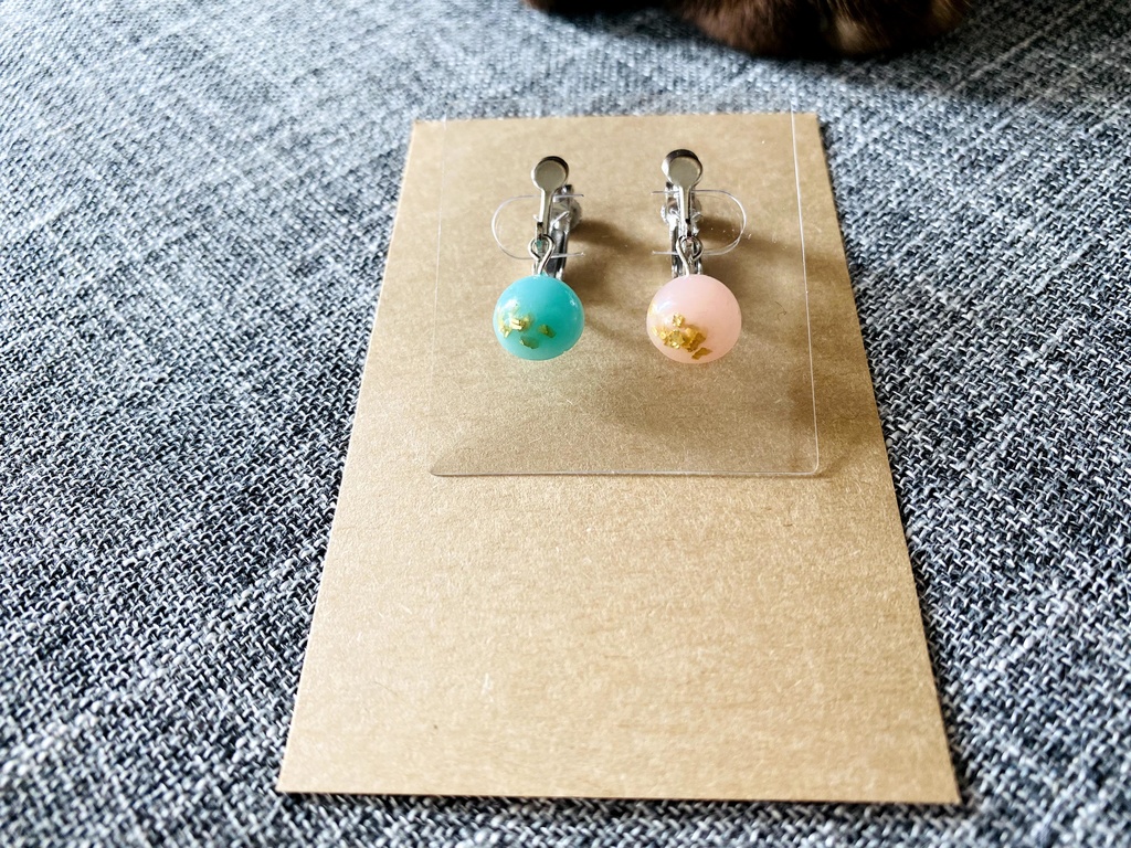 まるんとバイカラーイヤリング