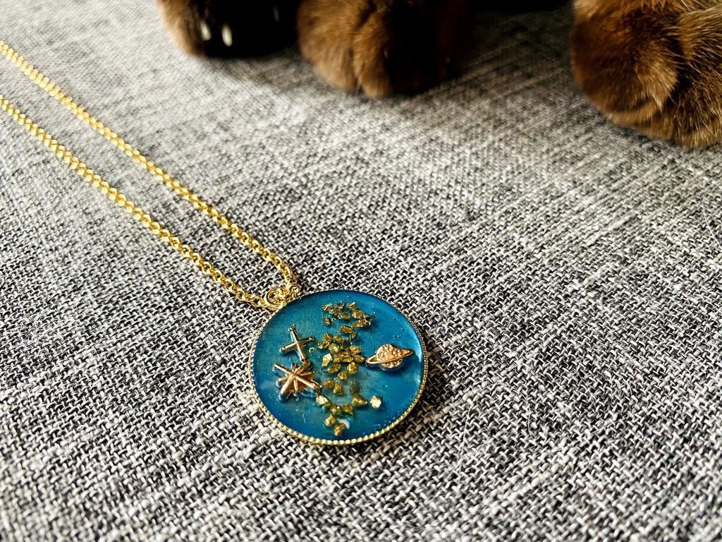 きらっと宇宙なネックレス