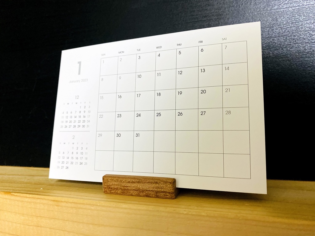 どうぶつ基金に募金できる2024年卓上猫カレンダー