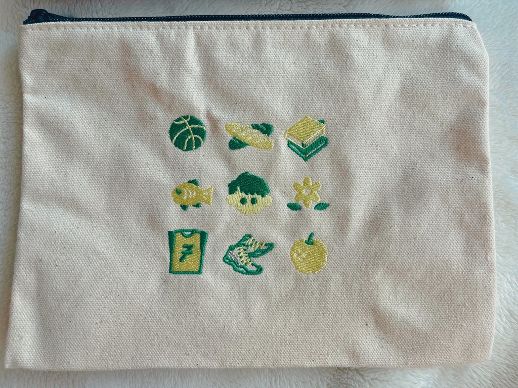 刺繍ポーチ
