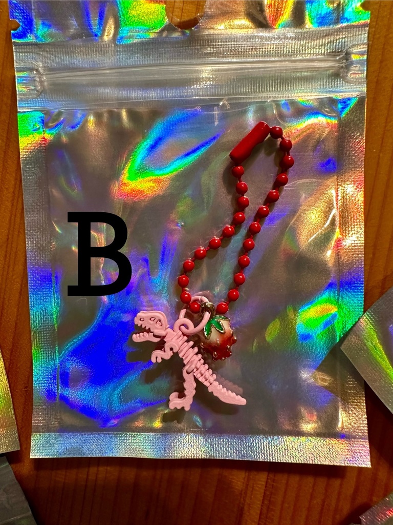 恐竜ボールチャーム