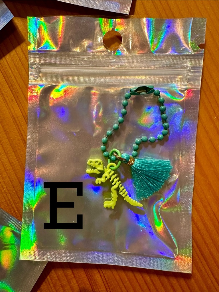 恐竜ボールチャーム