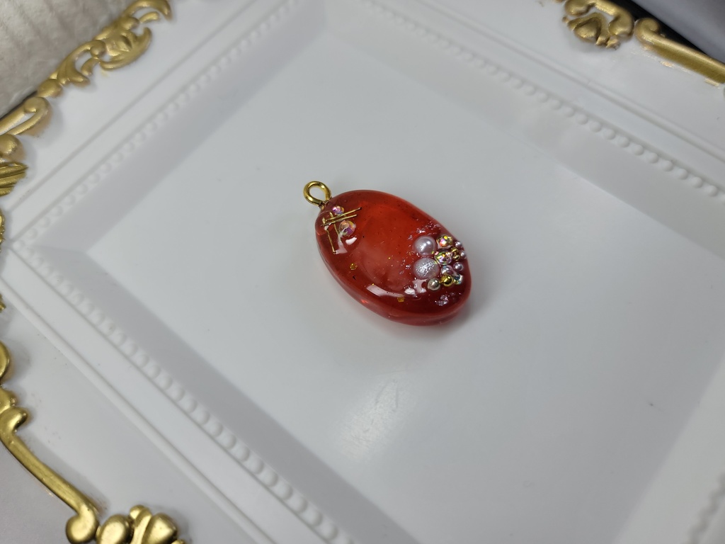 ペンダント:レッド1