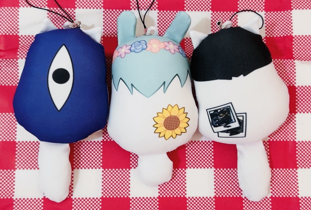 OMOCHI みみ&しっぽ付きクッションストラップ