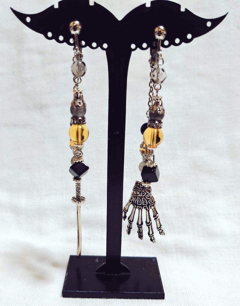 【受注生産】4wayイヤリング&ピアス【黒野生誕記念】