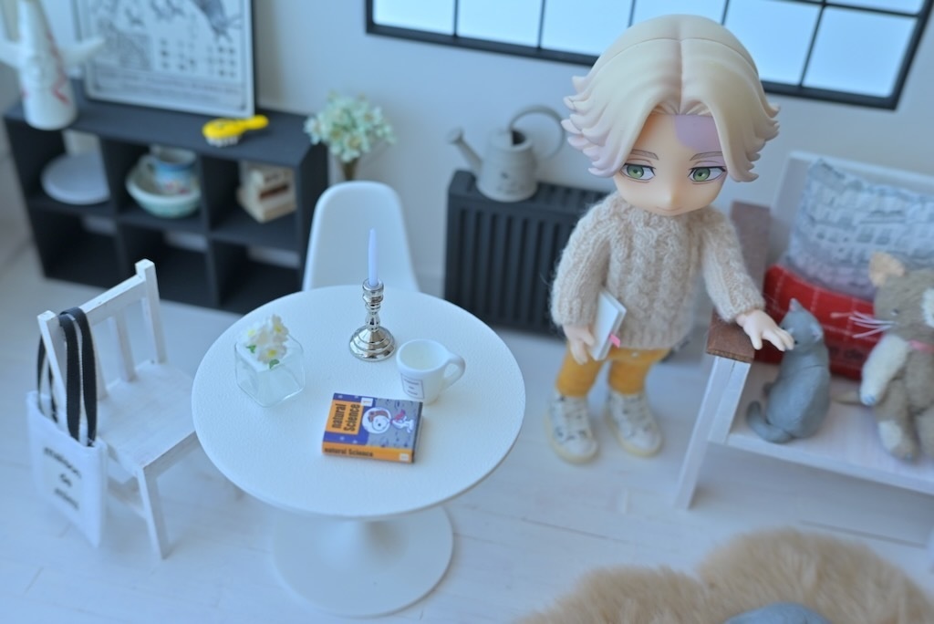 チューリップテーブル