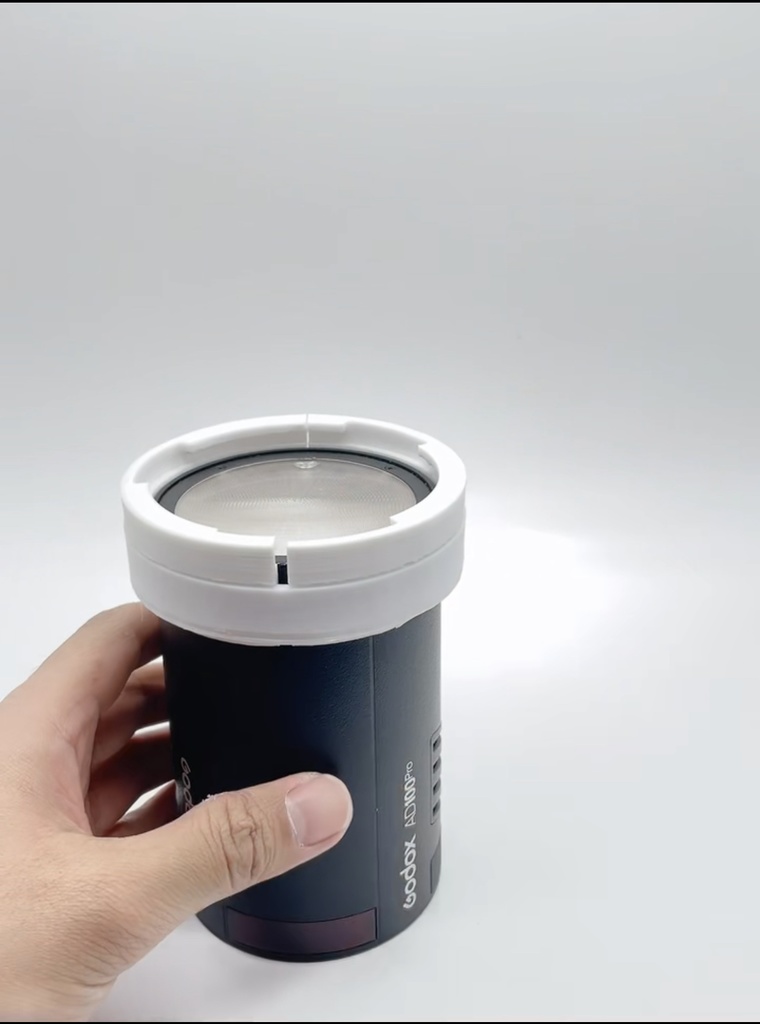 AD100Pro用 Godoxマウント【ポリカーボネート白】