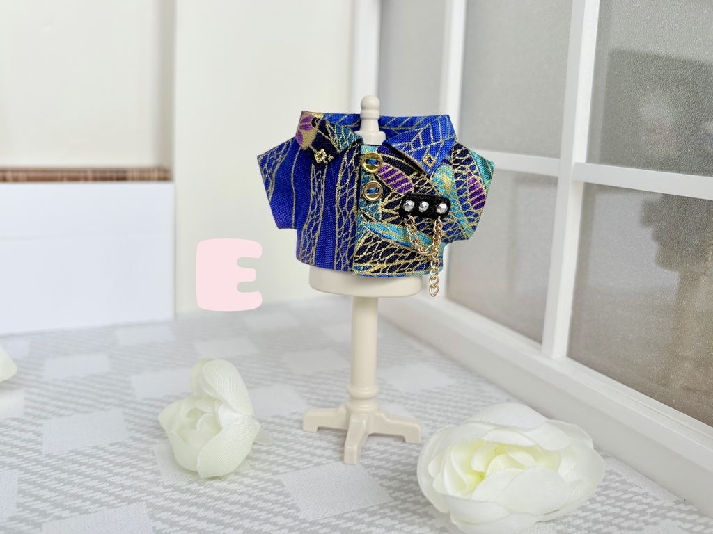 イケぬいシャツ くじゃくさん