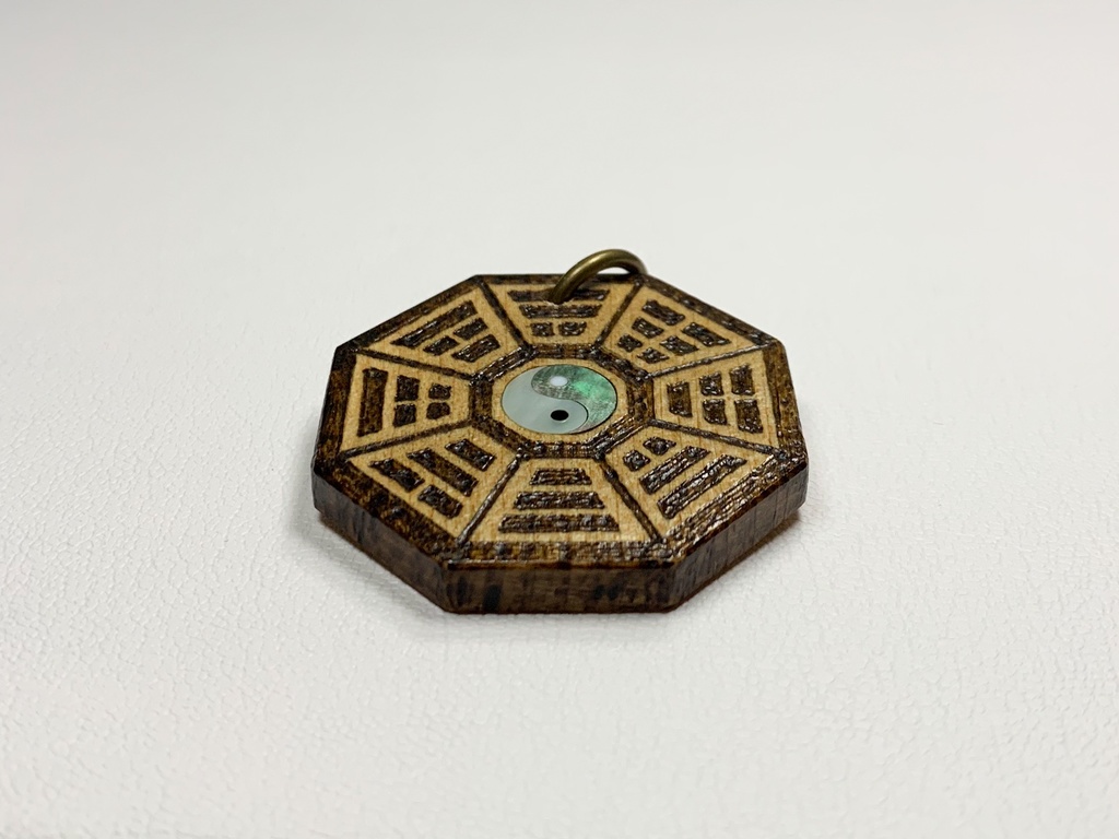 霧雨魔理沙 木製インレイアクセサリー(ペンダント・キーホルダー・ストラップ)