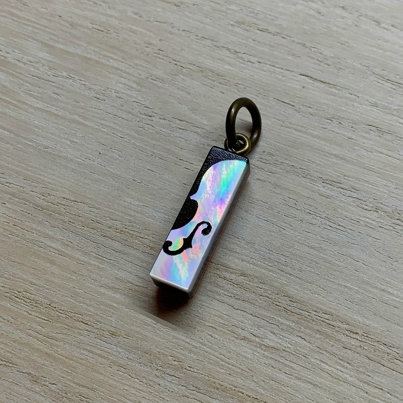 ルナサ・プリズムリバー 木製インレイアクセサリー(ペンダント・キーホルダー・ストラップ)