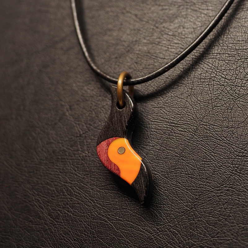 八雲家 木製インレイアクセサリー(ペンダント・キーホルダー・ストラップ)