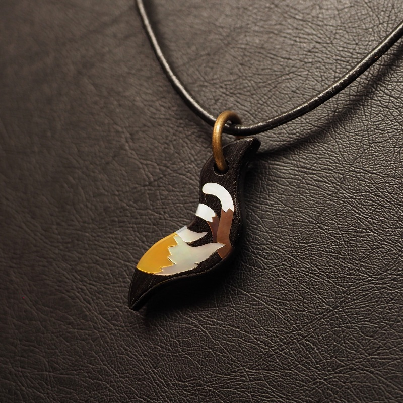 八雲家 木製インレイアクセサリー(ペンダント・キーホルダー・ストラップ)