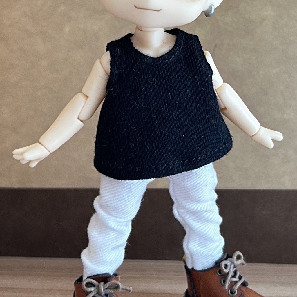 タンクトップ 黒 ノースリーブ【オビツ11 /ピコドー /ねんどろいどどーる】