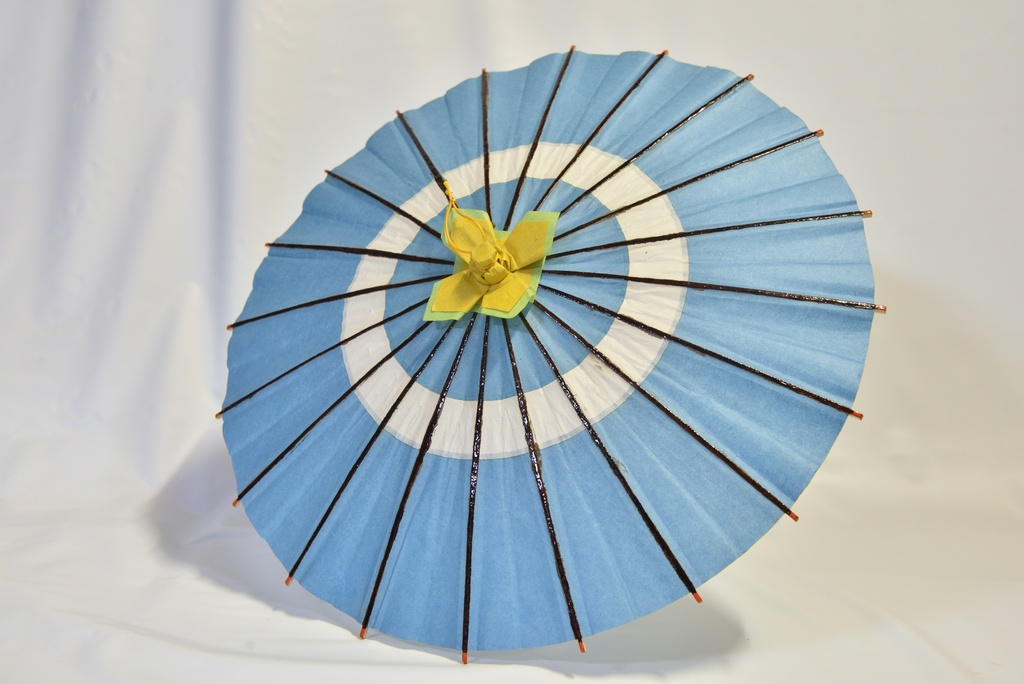 ドールサイズのミニ和傘 岐阜和傘 中張蛇の目傘 受注生産