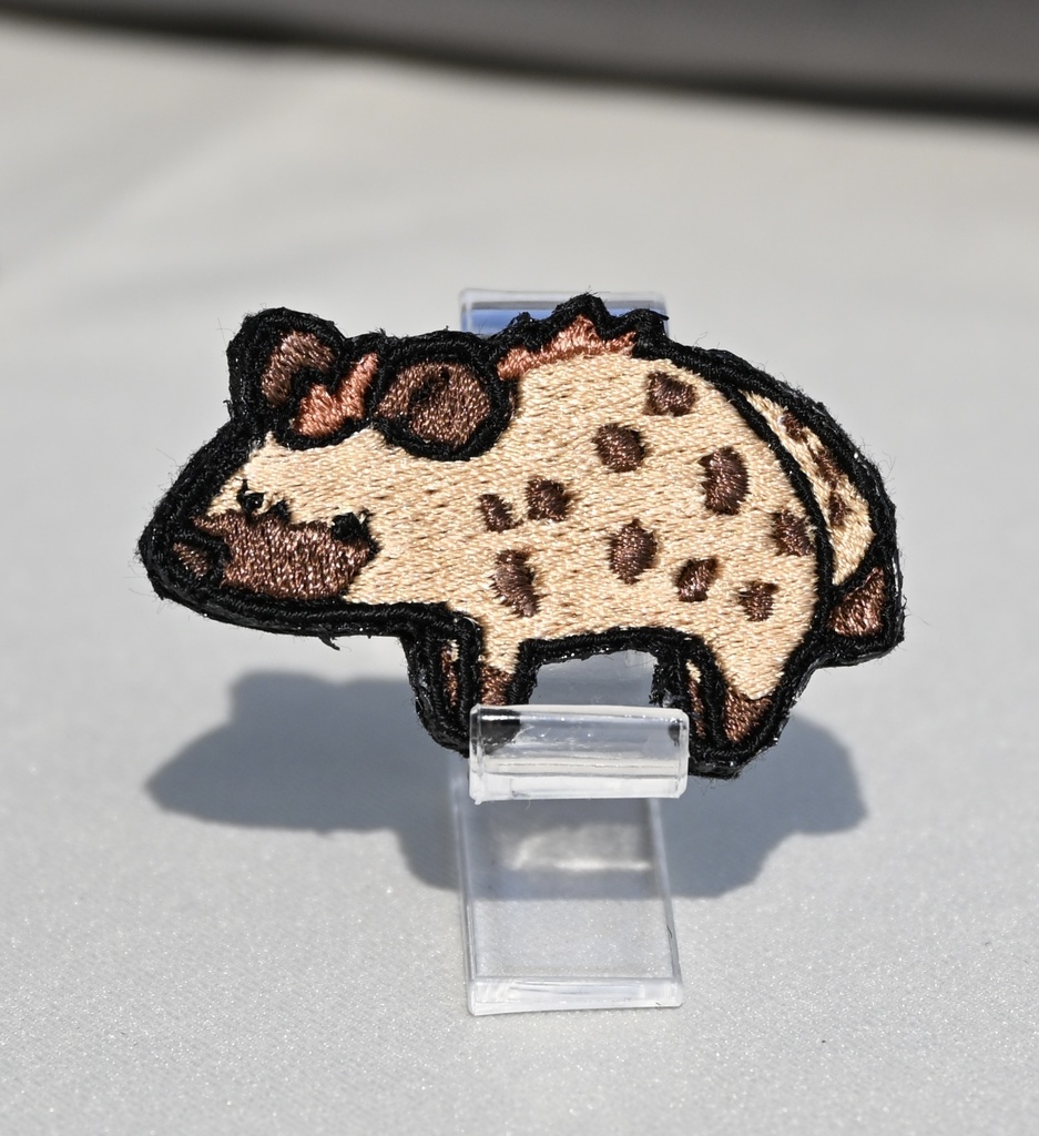 ほそいぬシリーズ ハイエナ 刺繍バッジ