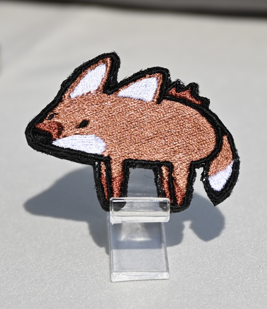 刺繍バッジ ほそいぬシリーズ タテガミオオカミ