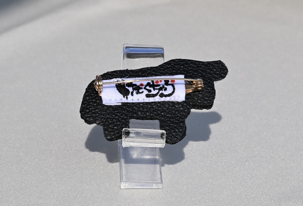 刺繍バッジ ほそいぬシリーズ番外編 ウシ グレー