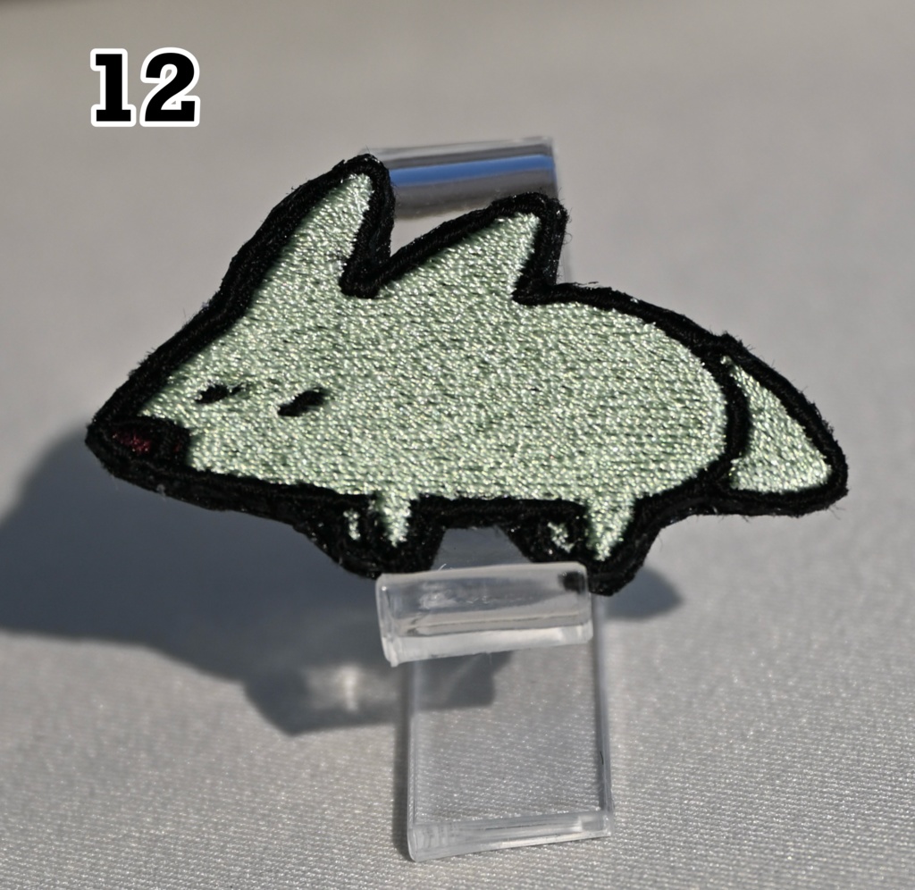 刺繍バッジ ほそいぬシリーズ のーまるほそいぬ