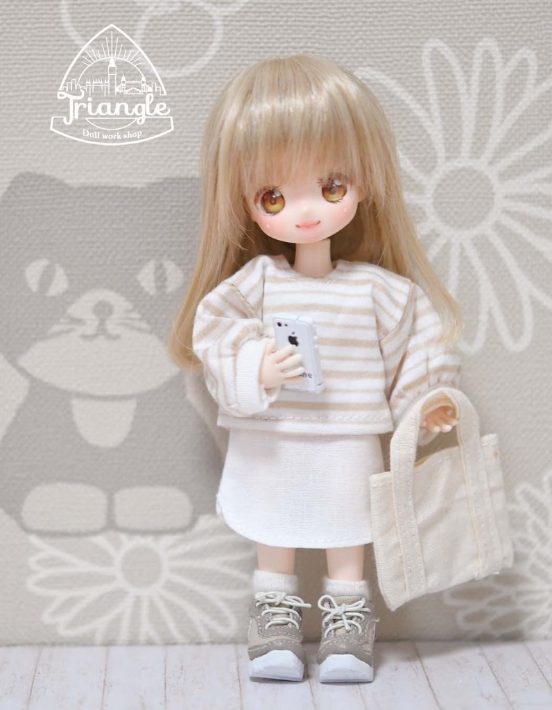 シャツテールタンクトップ