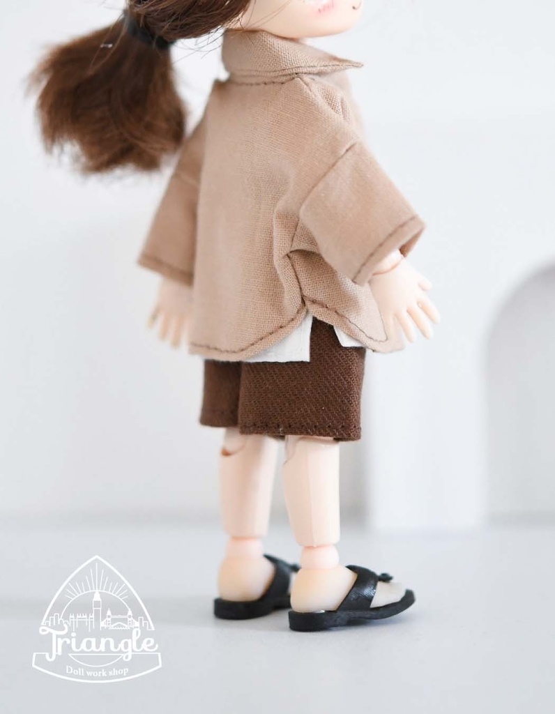 シャツテールタンクトップ