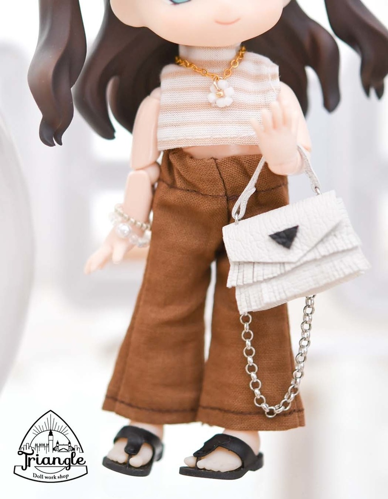 コンパクトハイネック