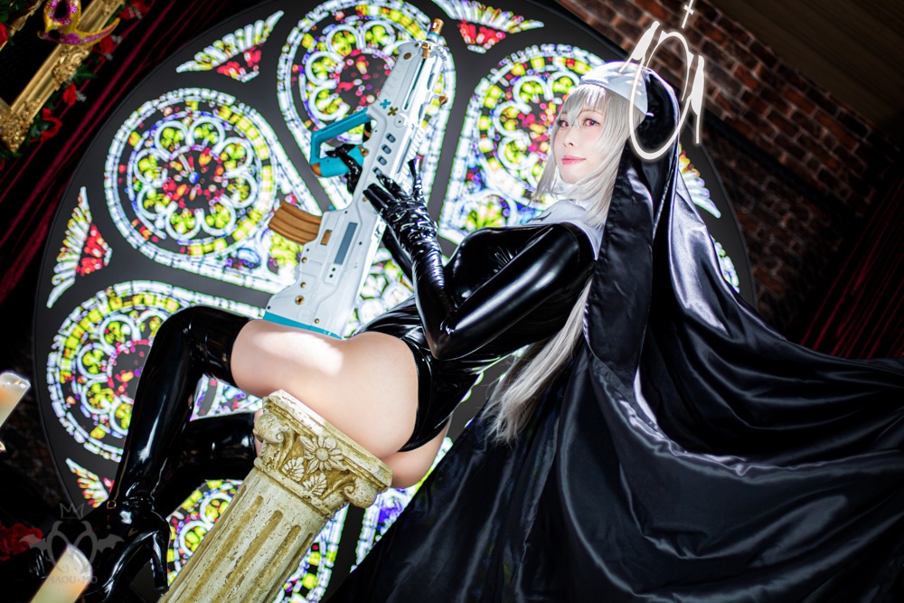 【C102】ブルアカ 歌住サクラコ コスプレ写真集「Confess Your Sins」