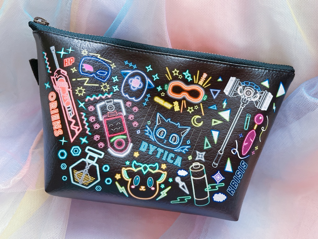 【にじそうさく11】ヒーローズモチーフポーチ