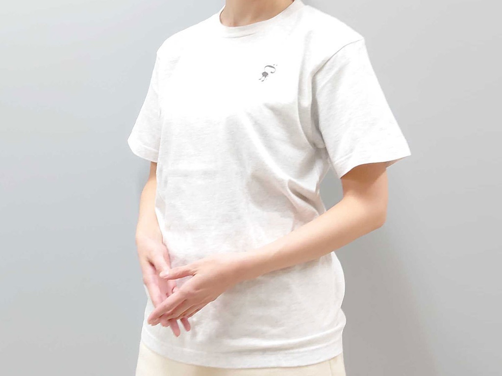 コスモ Tシャツ