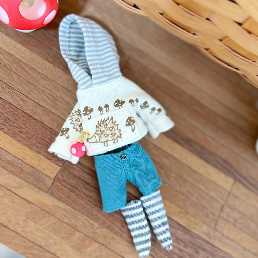 オビツ11*服*萌え袖パーカーセット🍄*ねんどろいどどーる